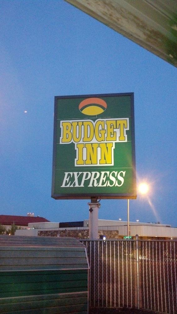 Budget Inn Express Bismarck Exterior foto